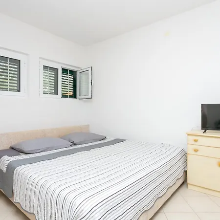 With Parking Space Igrane, Makarska - 6796 شقة