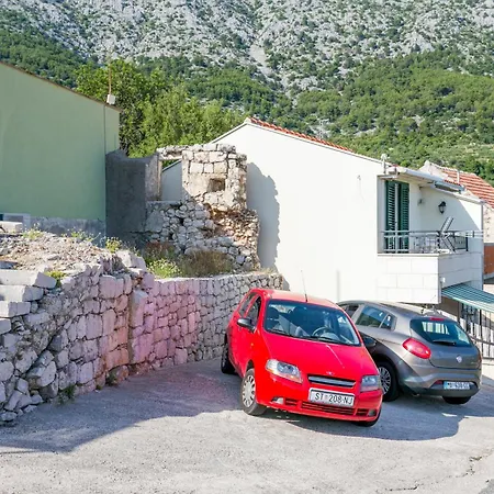 With A Parking Space Igrane, Makarska - 6796 *